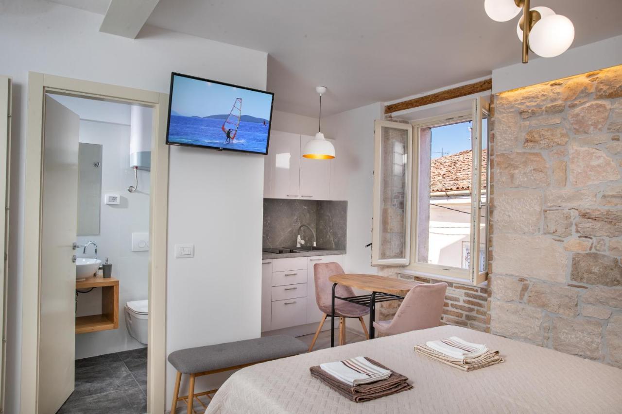 Apartments And Rooms Luan Rovinj Luaran gambar