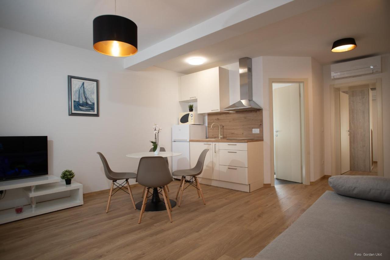 Apartments And Rooms Luan Rovinj Luaran gambar