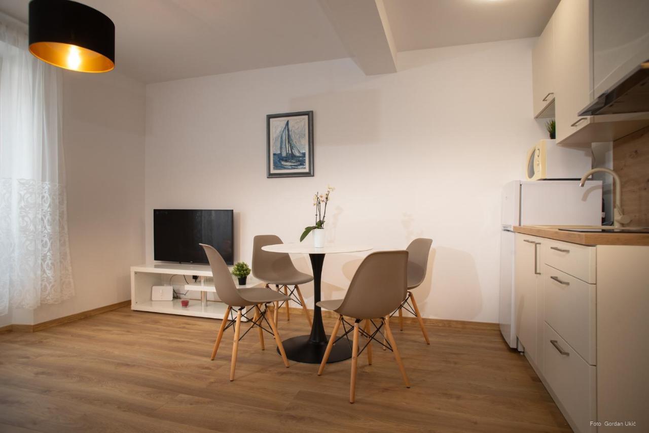 Apartments And Rooms Luan Rovinj Luaran gambar