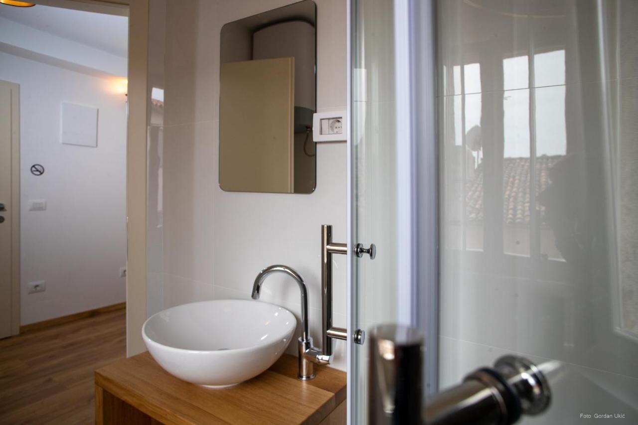 Apartments And Rooms Luan Rovinj Luaran gambar